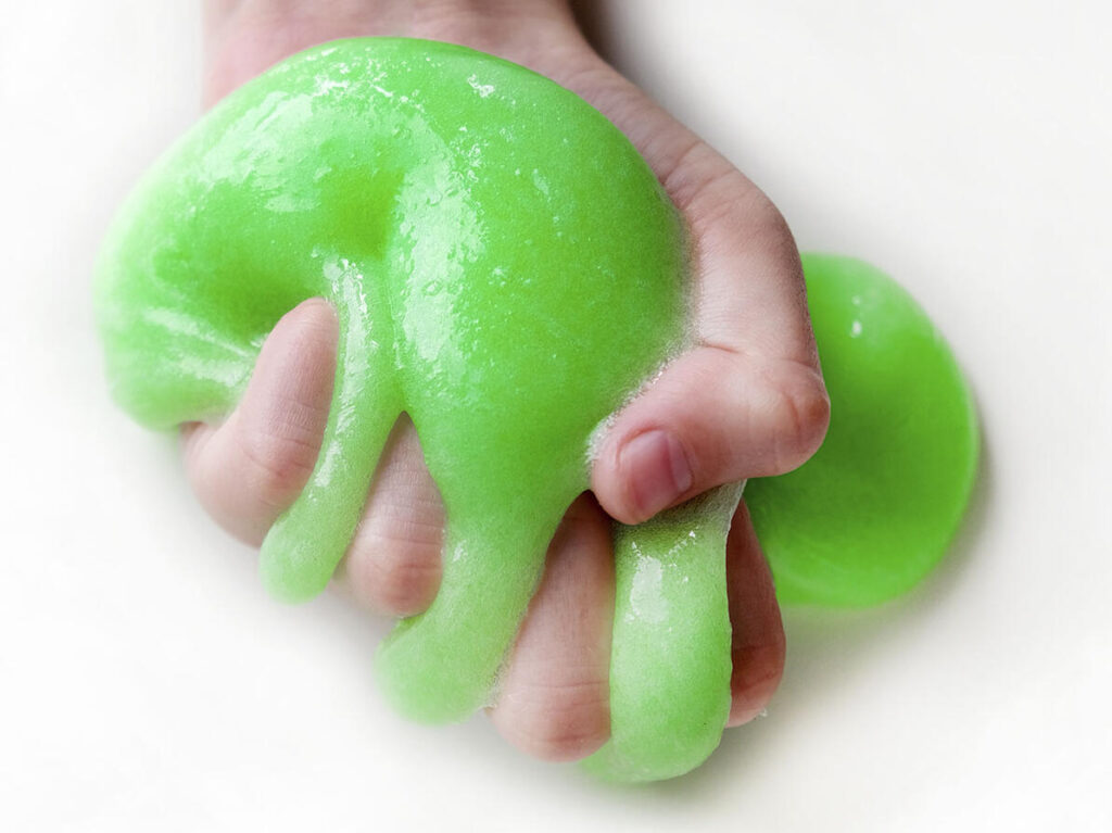 Celebra tu cumpleaños en Dinacan (Cantabria). Talleres slime